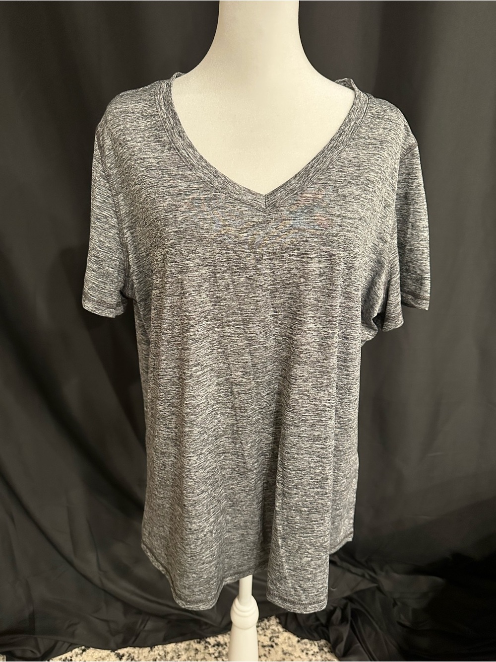 Ideology Gray Marled V-Neck Short Sleeve Top